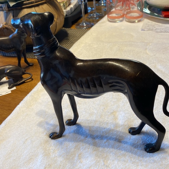 Vintage bronze Italian greyhound/whippet. Some minor scratches.heavy. 2.6 pounds - Picture 4 of 12